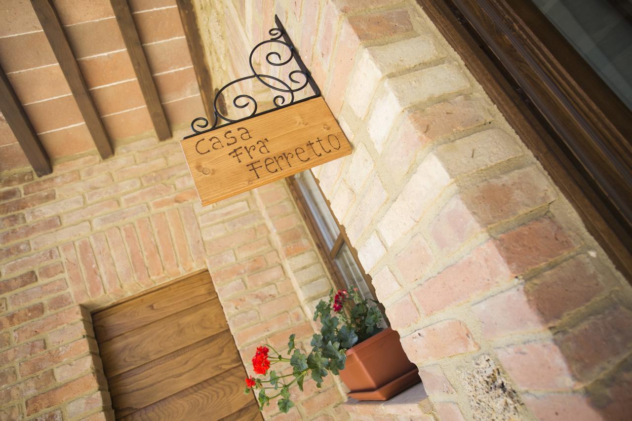 Апарт отель Casale San Galgano Кьюздино Экстерьер фото