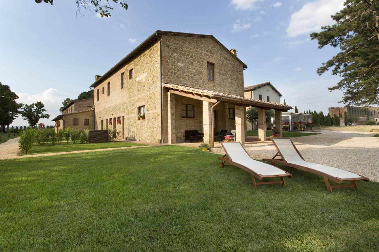 Апарт отель Casale San Galgano Кьюздино Экстерьер фото