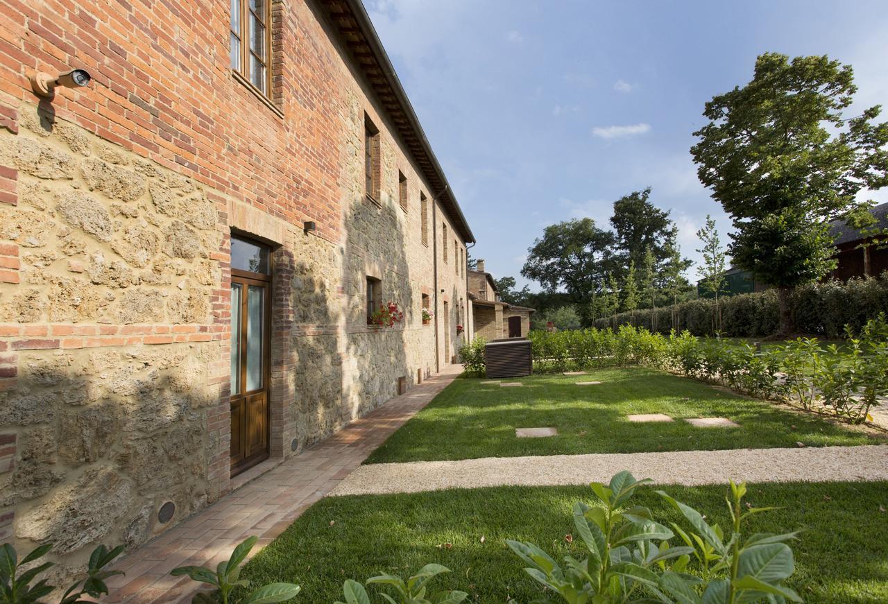 Апарт отель Casale San Galgano Кьюздино Экстерьер фото